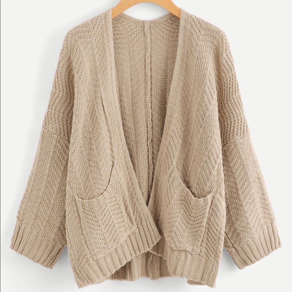 NEW Cardigan with pockets